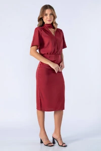 Vestido midi franzido decotado