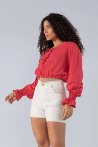 Blusa curta em viscose com elastico na barra e punho