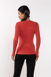 Sueter em viscose com botao e cordao