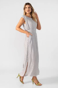 Vestido midi plissado com ombreiras