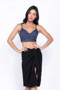 Top de jacquard leve detalhe renda