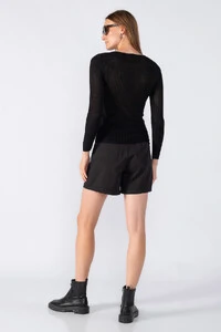 Blusa manga longa aplicacao em strass