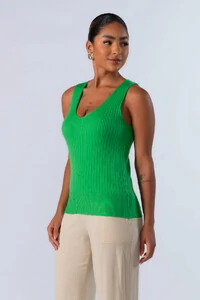 Blusa regata canelada decote em v