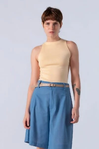 Blusa regata em viscose lisa