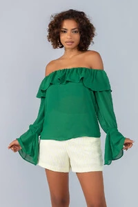 Blusa em crepe manga longa ombro a ombro