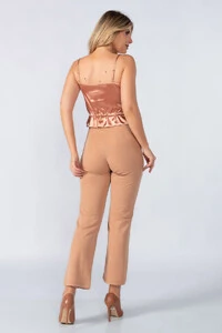 Cropped renda com ajuste