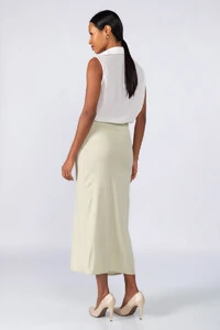 Saia midi em viscose transpassada