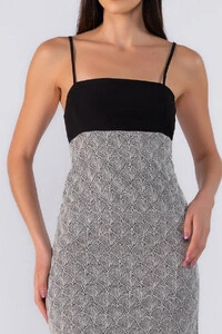 Vestido midi detalhe em tencel