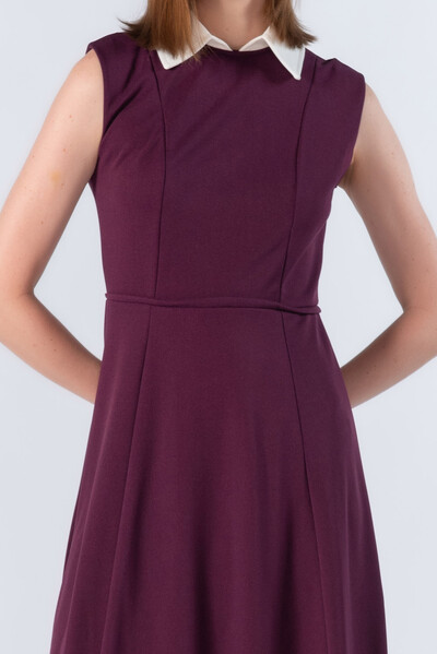 Foto Vestido midi em poliester gola classica