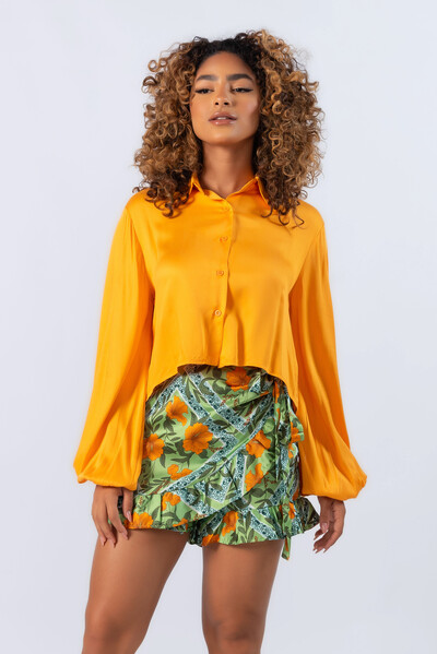 Foto Camisa cropped em viscose com elastico