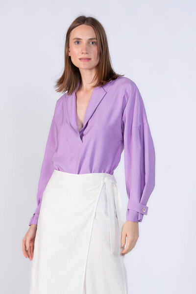Foto Camisa em viscose detalhe punho
