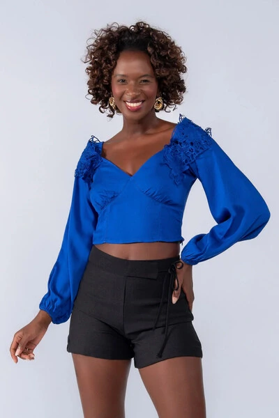 Foto Cropped viscose detalhe guippir