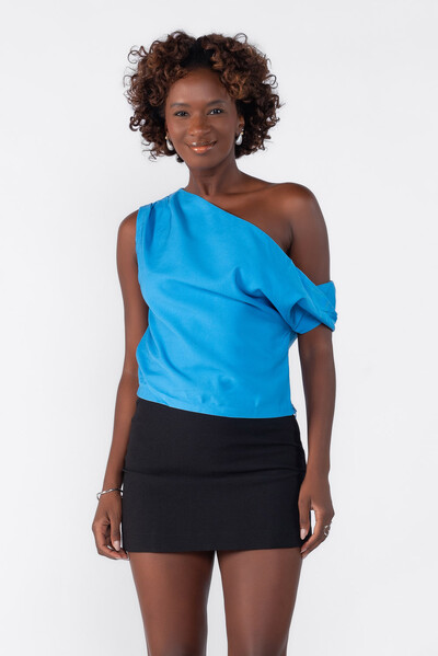 Foto Blusa alfaiataria assimetrica