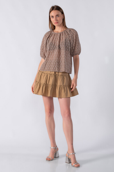 Foto Blusa bata texturizada manga curta