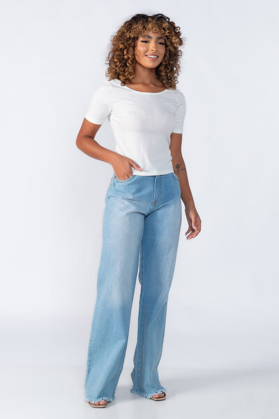 Foto Blusa canelada detralhe costas