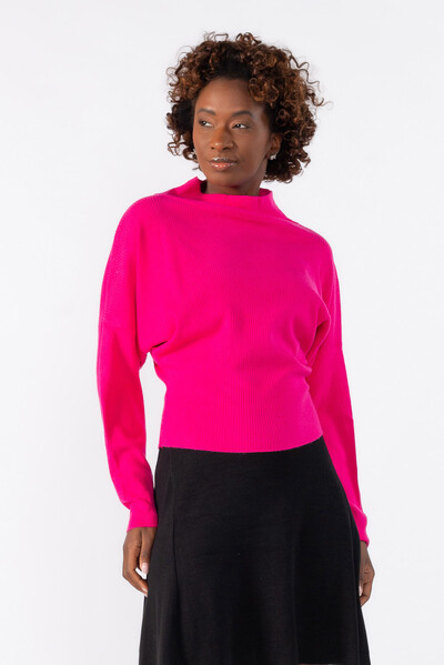 Foto Blusa gola alta manga morcego