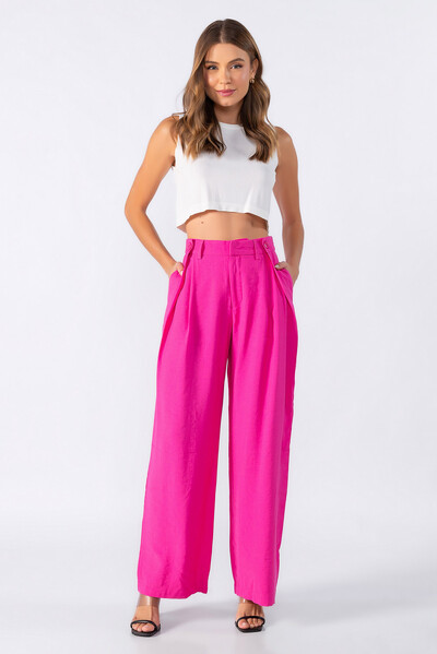 Foto Calca pantalona com detalhe no cos