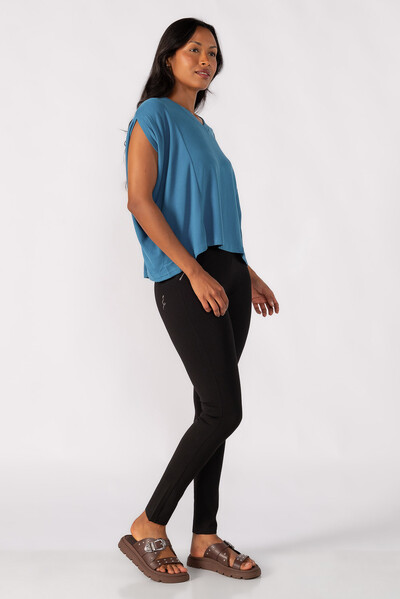 Foto BLUSA OVERSIZED DECOTE EM V