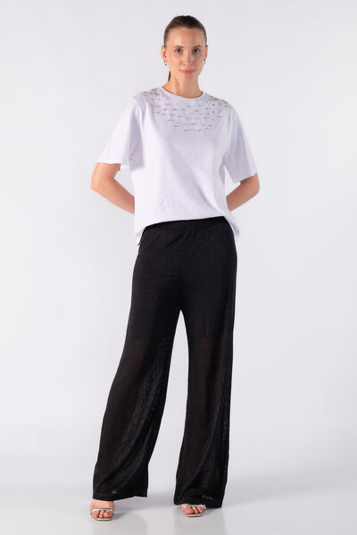 Foto Blusa em algodao com aplicacoes em strass