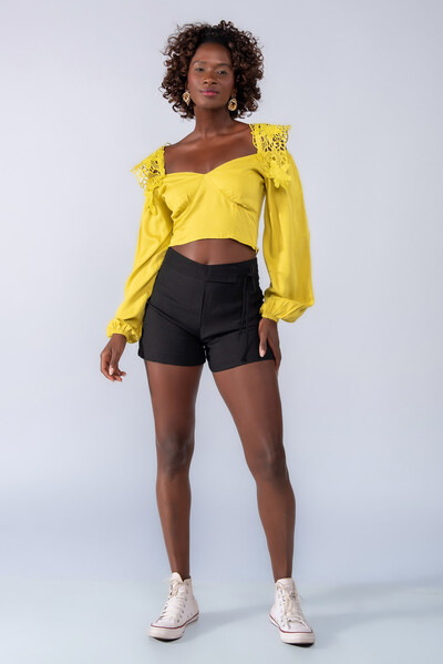 Foto Cropped viscose detalhe guippir