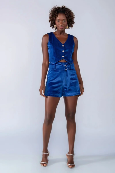 Foto Conjunto colete e shorts aveludado