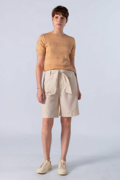 Foto Blusa curta em viscose com texturas