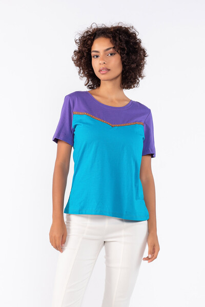 Foto Tshirt bicolor basica com detalhe etnico