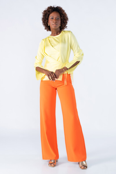Foto Blusa poliester transpassada