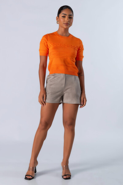 Foto Blusa curta em viscose com texturas