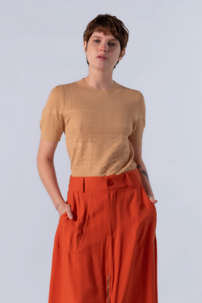 Foto Blusa em viscose tecido trabalhado