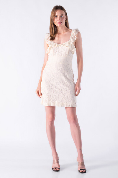 Foto Vestido curto de renda