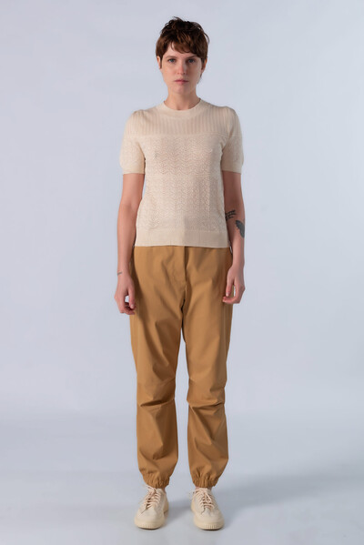 Foto Blusa em viscose tecido trabalhado