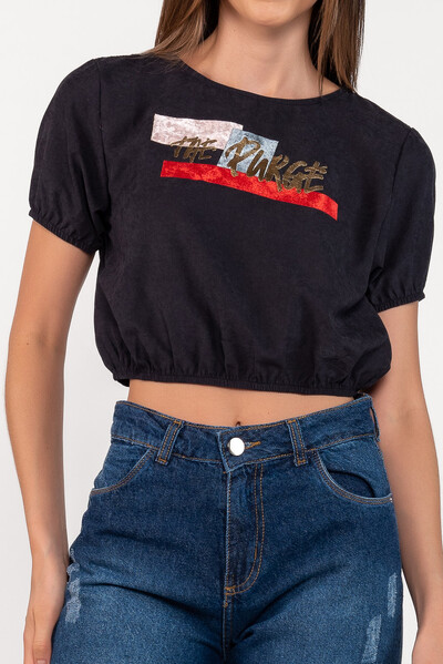 Foto Blusa curta com manga detalhe em veludo