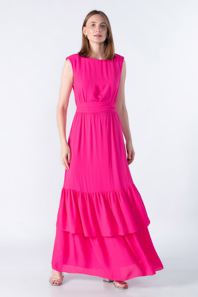Foto Vestido longo com ombreira e babado