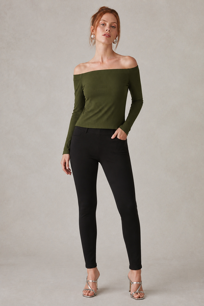 Foto Blusa canelada ombro a ombro