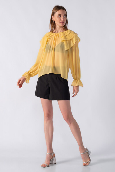 Foto Blusa bata manga longa com babados