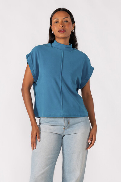 Foto BLUSA GOLA ALTA CANELADA