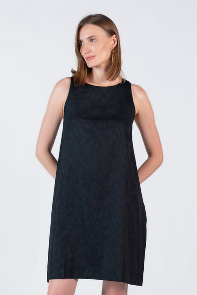 Foto Vestido amplo com texturas
