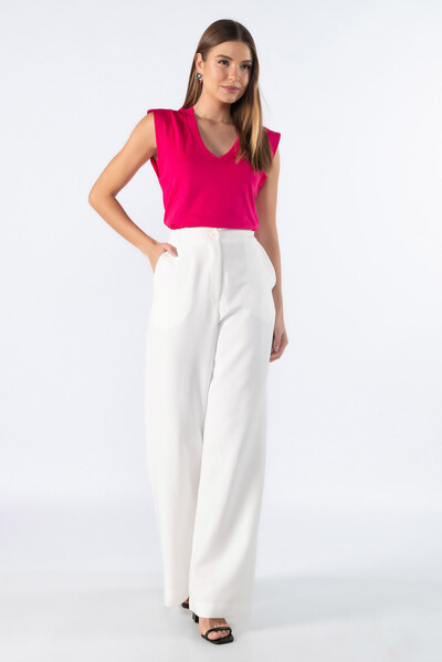 Foto Blusa muscle com detalhes canelado e decote v