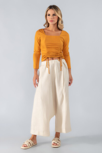 Foto Blusa decote quadrado cordoes frontal