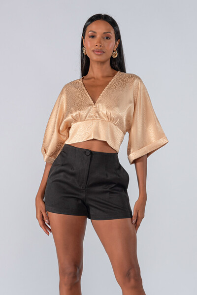 Foto Blusa cropped gola v acetinada