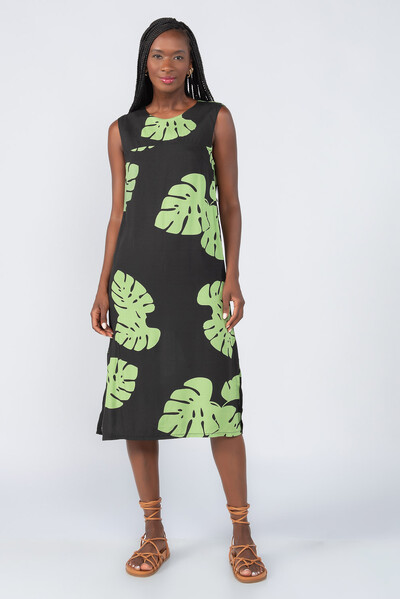 Foto Vestido midi em viscose estampa tropical