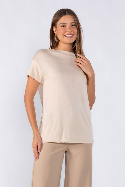 Foto Blusa manga curta sem gola