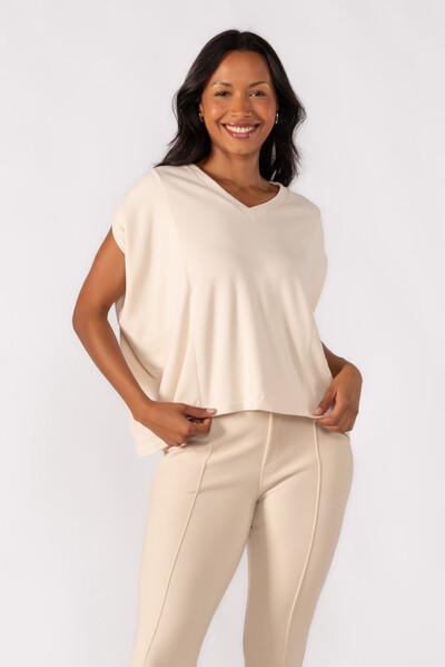 Foto BLUSA OVERSIZED DECOTE EM V