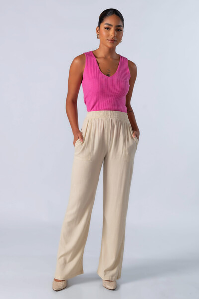 Foto Blusa regata canelada decote em v