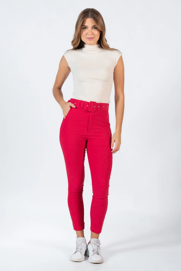 Calca skinny em viscose com bolsos