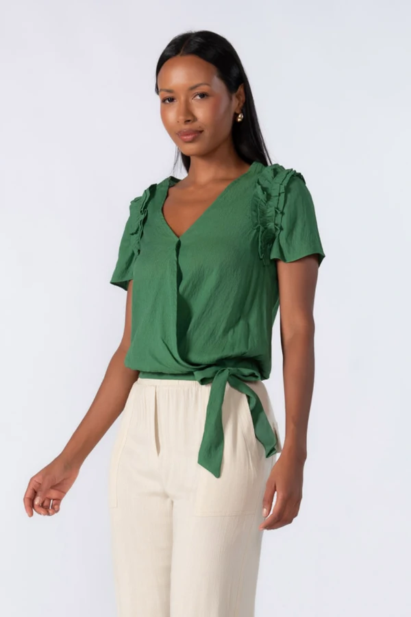 Blusa transpassada babado na manga