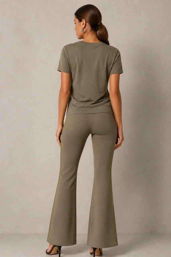 Blusa básica decote v