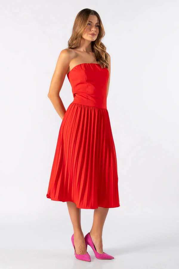 Vestido midi tomara que caia