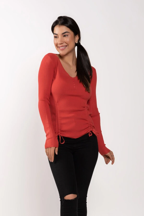 Sueter em viscose com botao e cordao